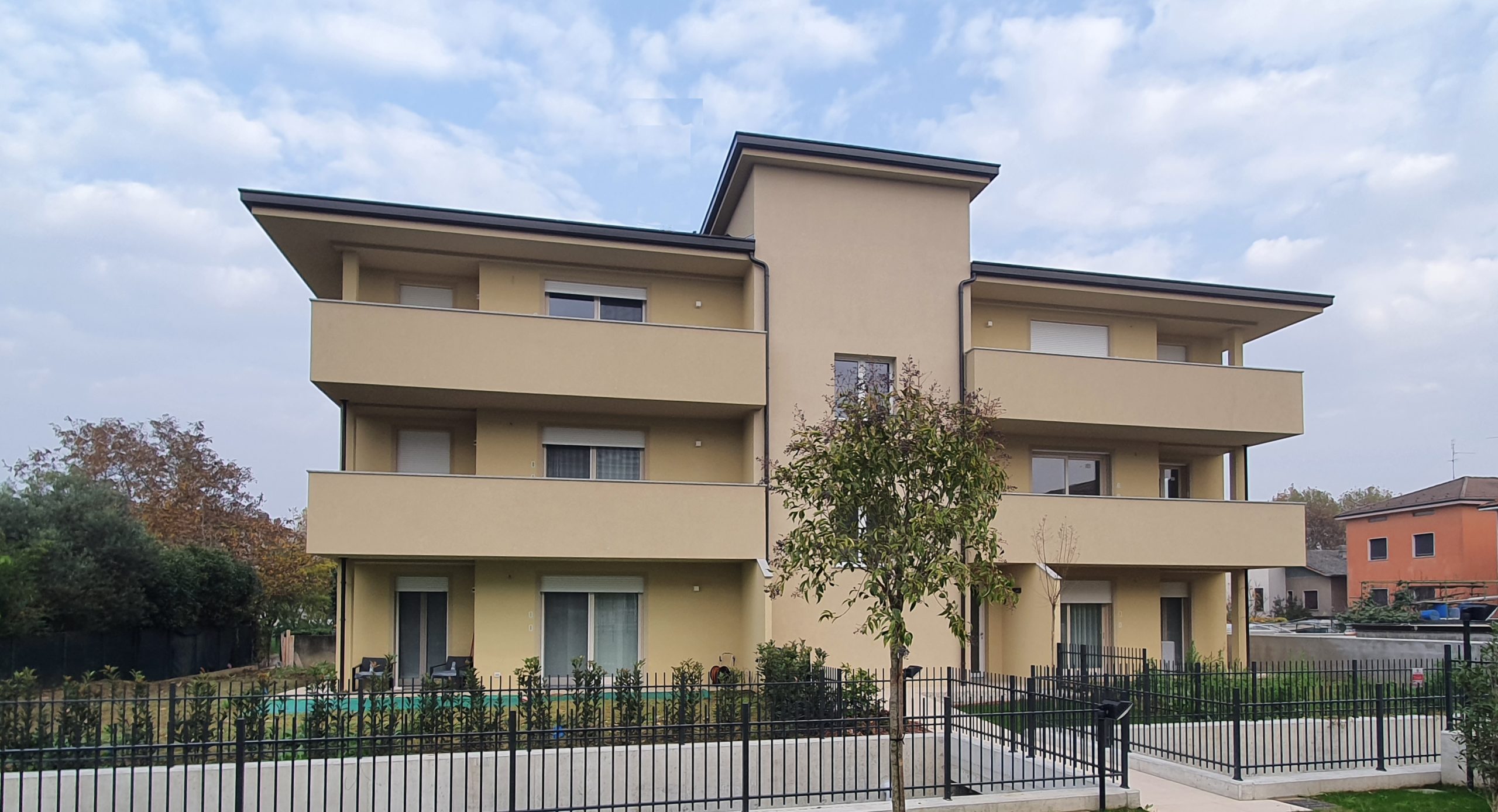 2018  Cassina de’ Pecchi  (Milano) Realizzazione edificio in Via XXV aprile: 6 unità residenziali
