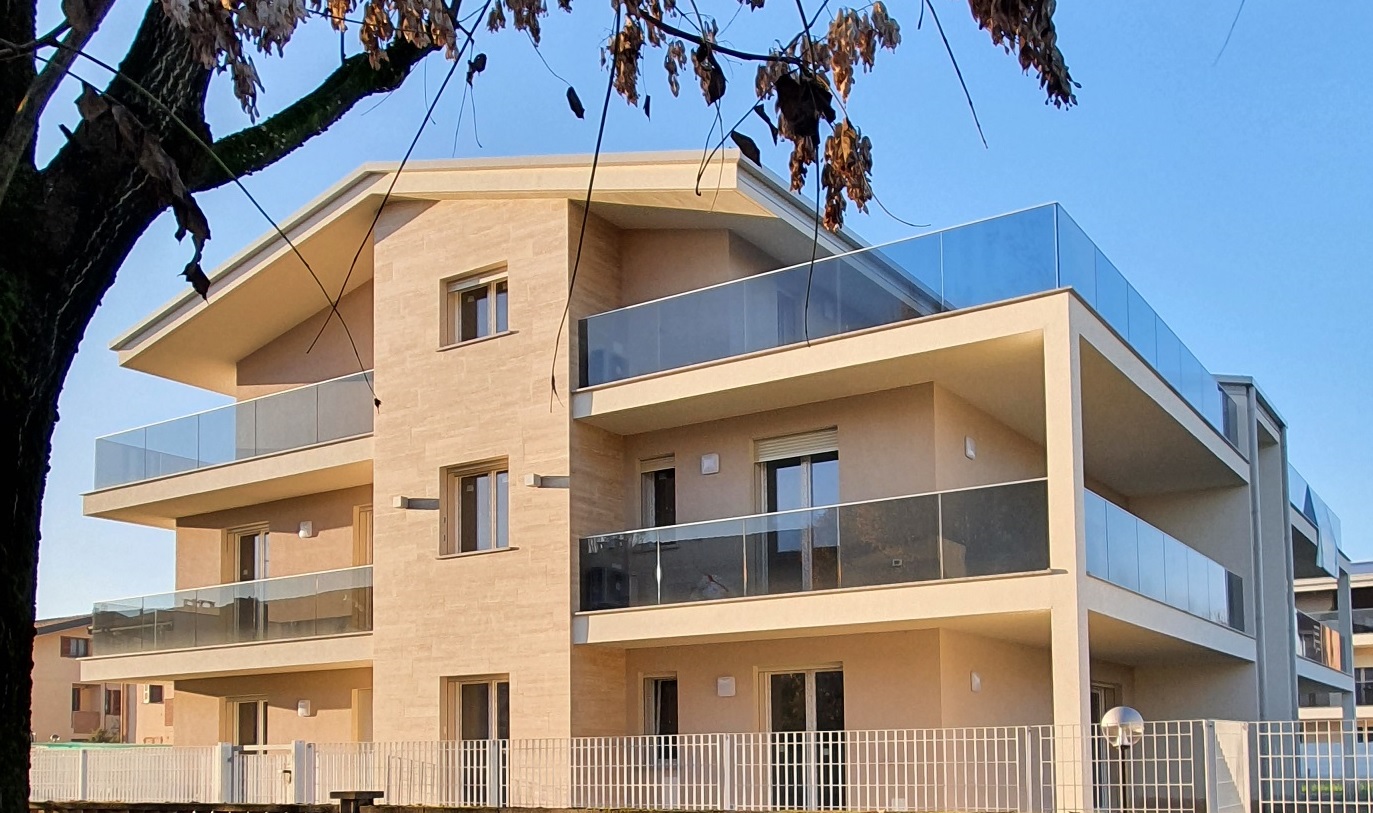 2021  Cassina de’ Pecchi  (Milano) Realizzazione edificio in Via Caselli: 8 unità residenziali